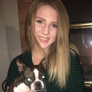 Meet your Posher, Kendra